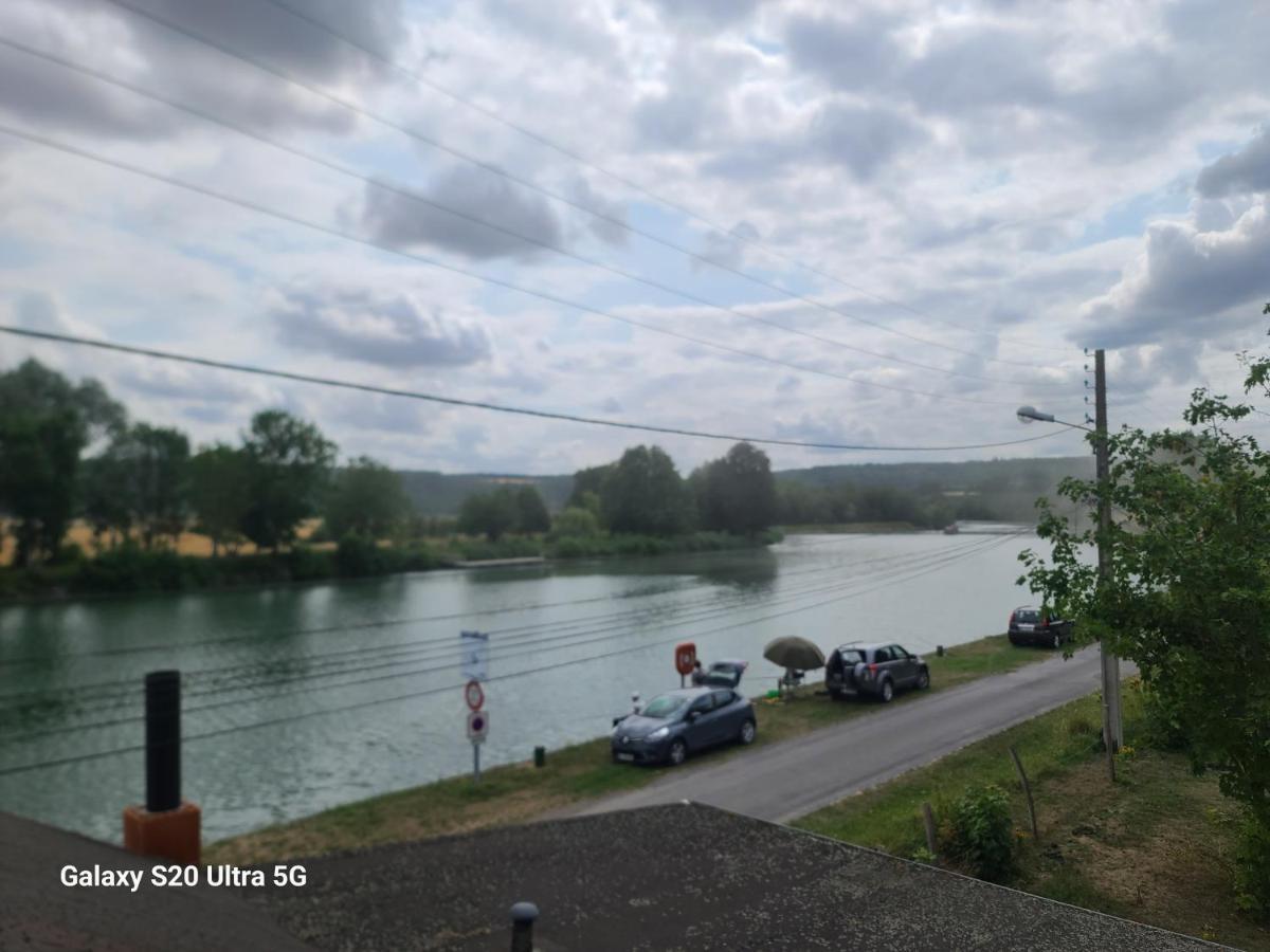 La Maison Du Bac Charly-sur-Marne Bagian luar foto